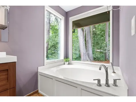 7007 SW Robbins Road Tualatin OR 97062