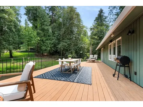 7007 SW Robbins Road Tualatin OR 97062