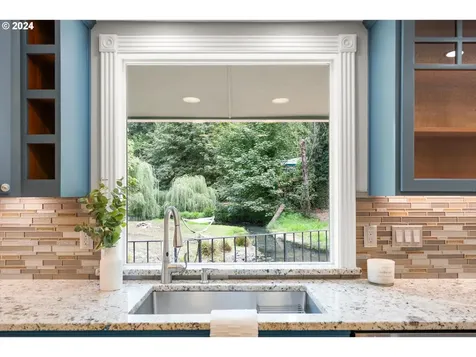 7007 SW Robbins Road Tualatin OR 97062
