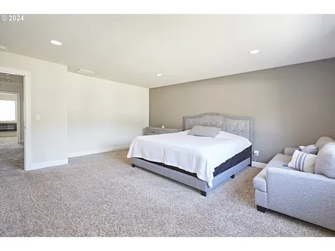 15293 Se Granite Court Damascus OR 97089