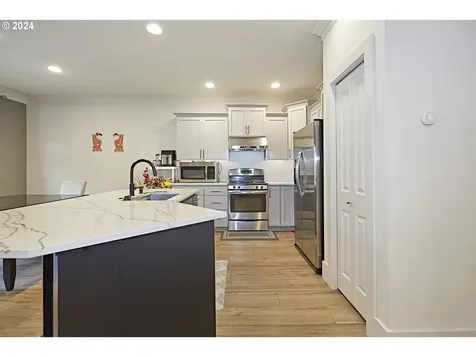 15293 Se Granite Court Damascus OR 97089