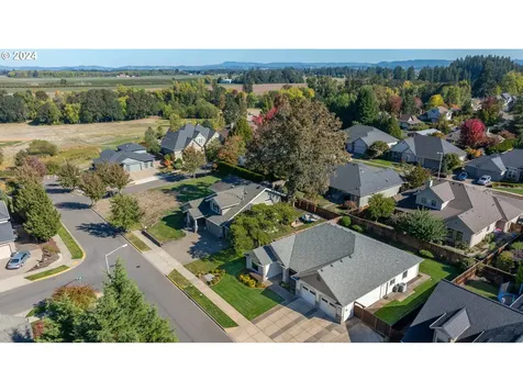 2552 NW Merlot Drive Mcminnville OR 97128