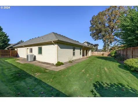 2552 NW Merlot Drive Mcminnville OR 97128
