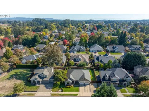 2552 NW Merlot Drive Mcminnville OR 97128