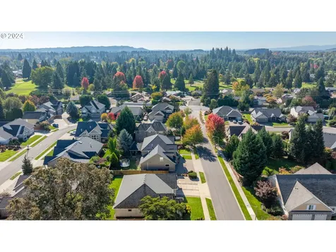 2552 NW Merlot Drive Mcminnville OR 97128