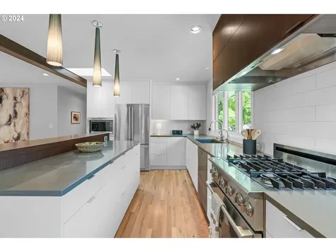 1440 Sw Woodward Way Portland OR 97225