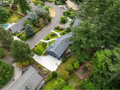 1440 Sw Woodward Way Portland OR 97225