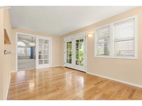 2236 Ne 157th Avenue Portland OR 97230