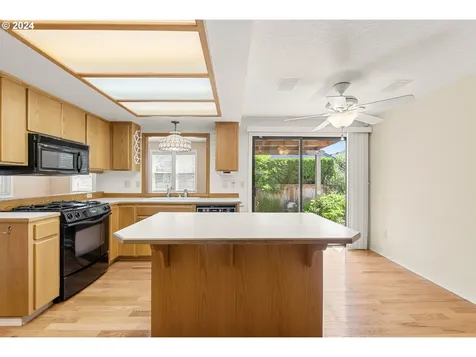 2236 Ne 157th Avenue Portland OR 97230