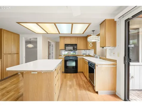2236 Ne 157th Avenue Portland OR 97230