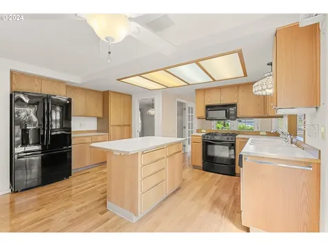2236 Ne 157th Avenue Portland OR 97230