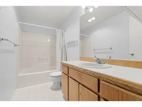 2236 Ne 157th Avenue Portland OR 97230