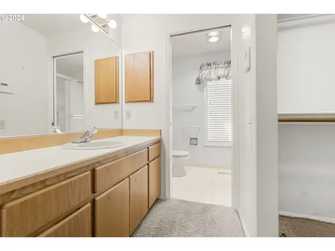 2236 Ne 157th Avenue Portland OR 97230