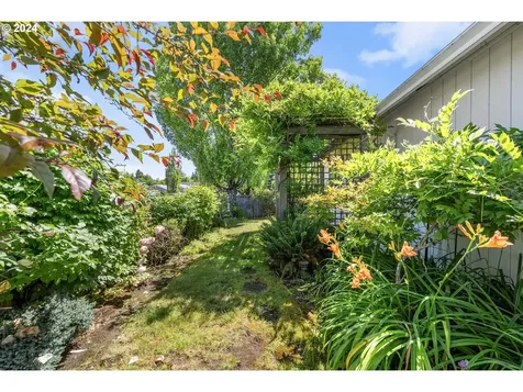 2236 Ne 157th Avenue Portland OR 97230