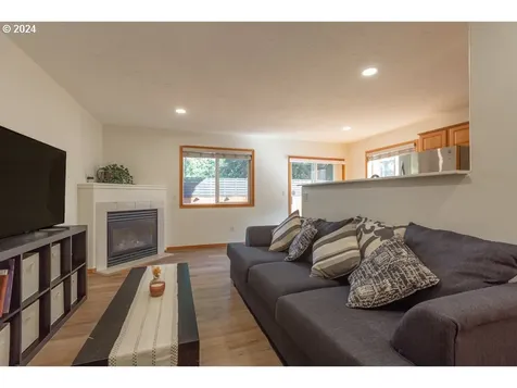 17029 SE Ankeny Street Portland OR 97233