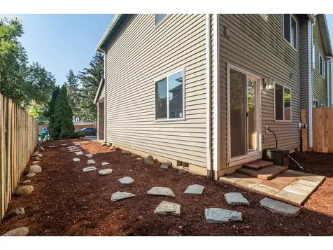 17029 SE Ankeny Street Portland OR 97233
