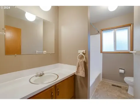 3232 SE 167th Avenue Portland OR 97236