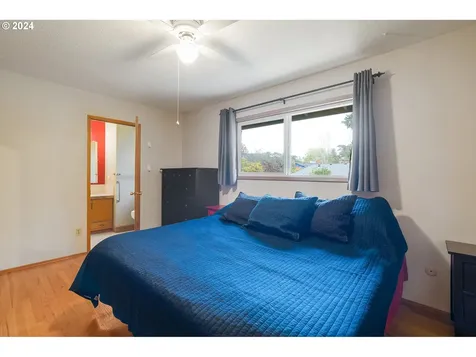 3232 SE 167th Avenue Portland OR 97236