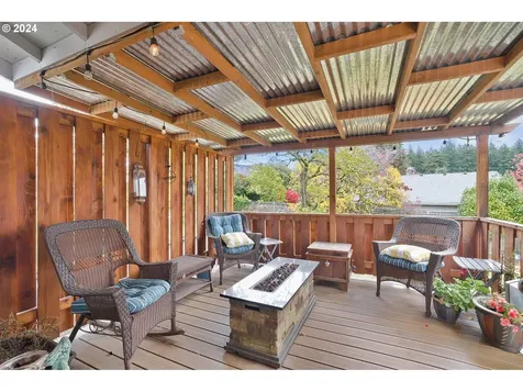 3232 SE 167th Avenue Portland OR 97236