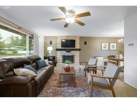 3232 SE 167th Avenue Portland OR 97236