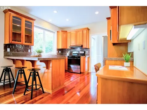 14245 NW Eagleridge Lane Portland OR 97229