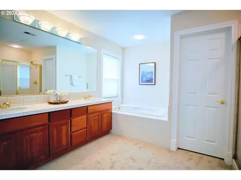 14245 NW Eagleridge Lane Portland OR 97229