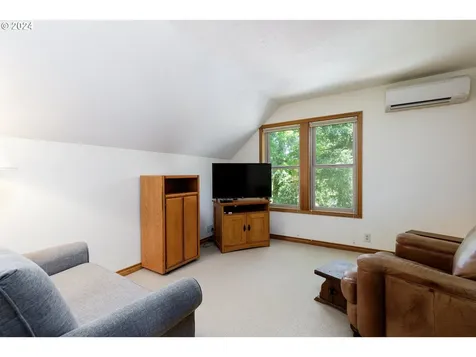 20360 S South End Road Oregon City OR 97045