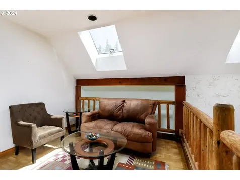 20360 S South End Road Oregon City OR 97045