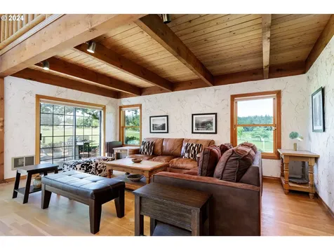 20360 S South End Road Oregon City OR 97045