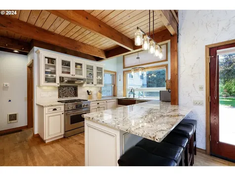20360 S South End Road Oregon City OR 97045