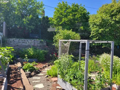 330 W 21st Street The Dalles OR 97058