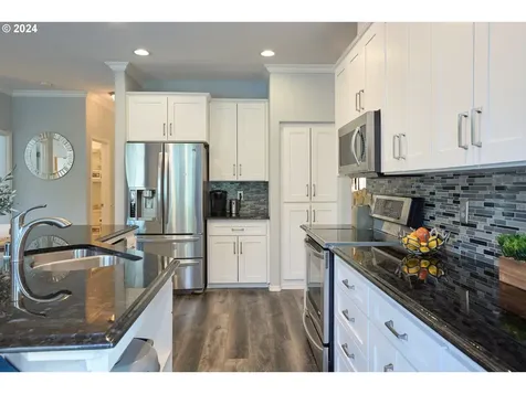 2302 N 5th Way Ridgefield WA 98642