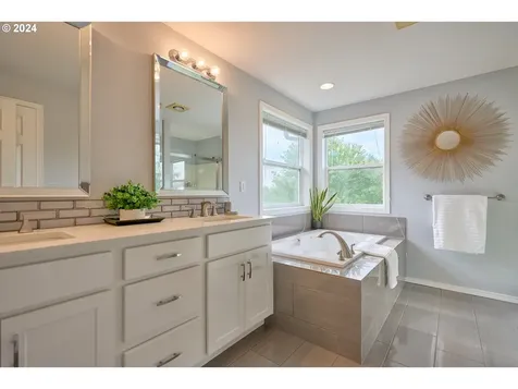 2302 N 5th Way Ridgefield WA 98642