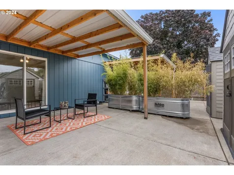 5835 SE 84th Avenue Portland OR 97266