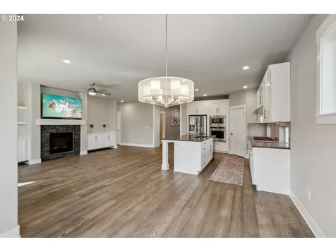 1536 Nw Redwood Lane Camas WA 98607