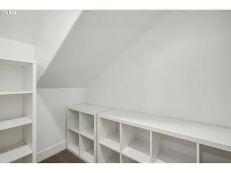 1536 Nw Redwood Lane Camas WA 98607