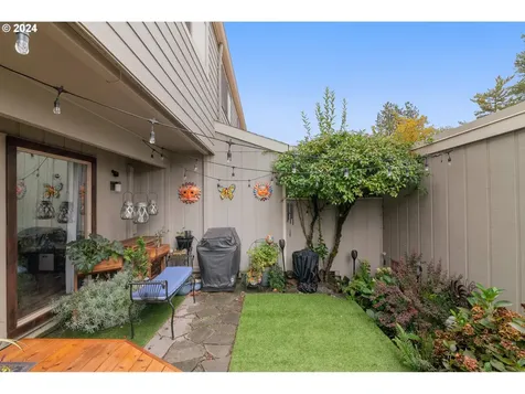 1349 Bonniebrae Drive Lake Oswego OR 97034