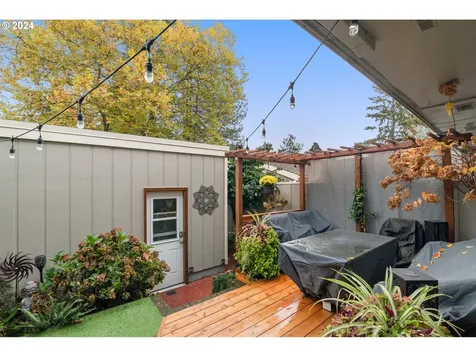1349 Bonniebrae Drive Lake Oswego OR 97034