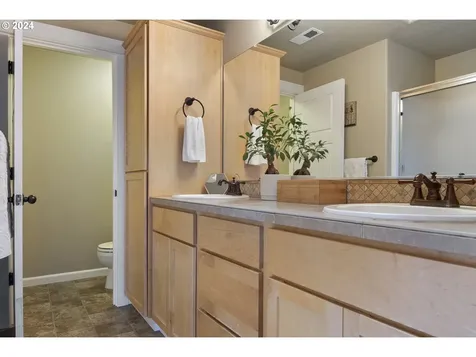 120 SE 55th Avenue Portland OR 97215