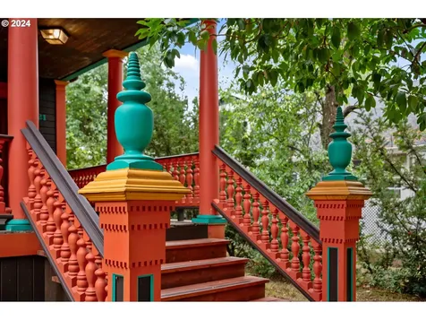 3021 Ne Rodney Avenue Portland OR 97212