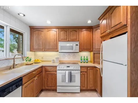 13412 SW 63rd Avenue Portland OR 97219