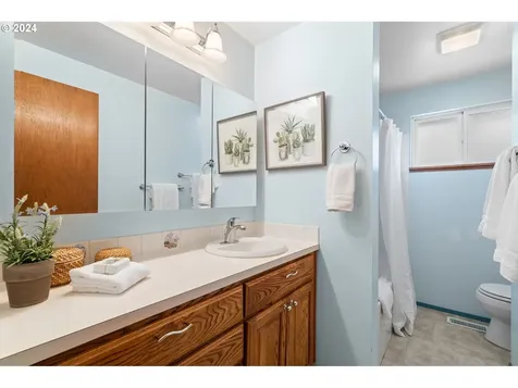 13412 SW 63rd Avenue Portland OR 97219