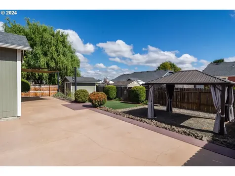 148 Rowan Street Roseburg OR 97471