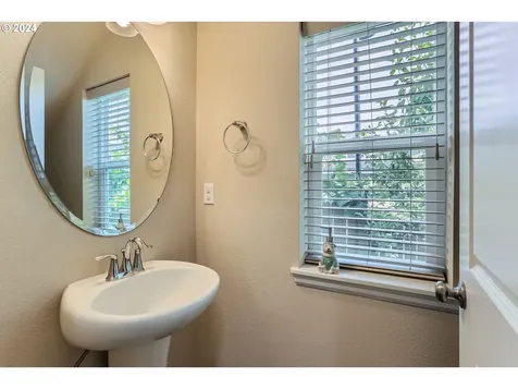 16823 NW Anita Street Portland OR 97229