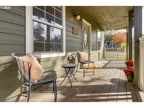 801 Jq Adams Street Oregon City OR 97045
