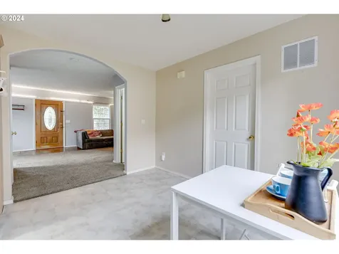 801 Jq Adams Street Oregon City OR 97045
