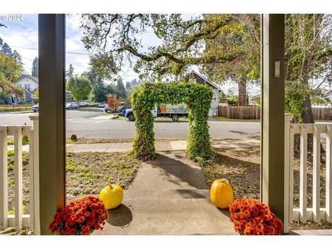 801 Jq Adams Street Oregon City OR 97045
