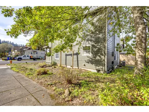 801 Jq Adams Street Oregon City OR 97045