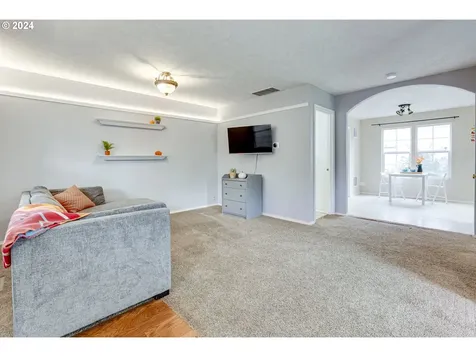801 Jq Adams Street Oregon City OR 97045
