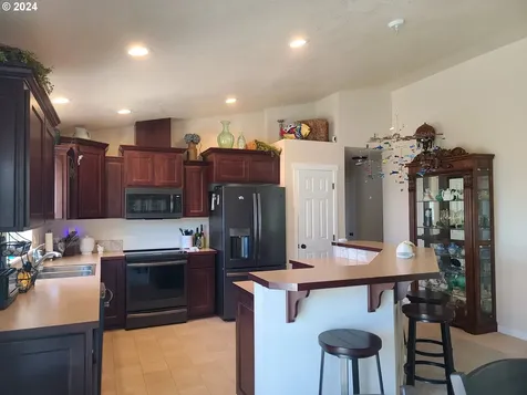16651 Jodel Court Brookings OR 97415